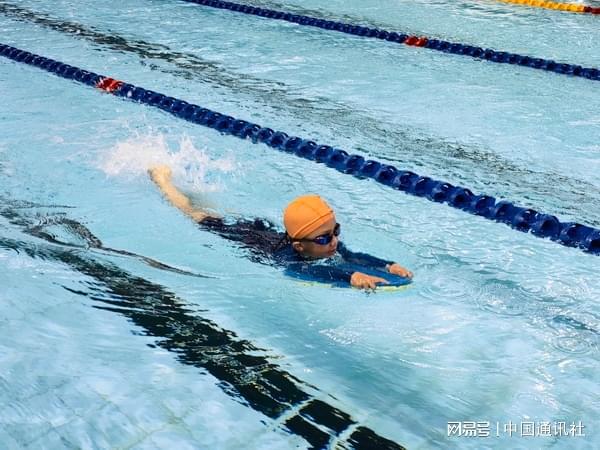 2025年贵德县“梨花杯”青海省青少年游泳公开赛开赛(图3)