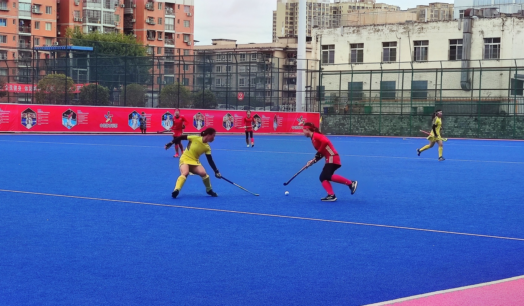 九游app：2025年全国青年女子曲棍球锦标赛在达州举行(图2)