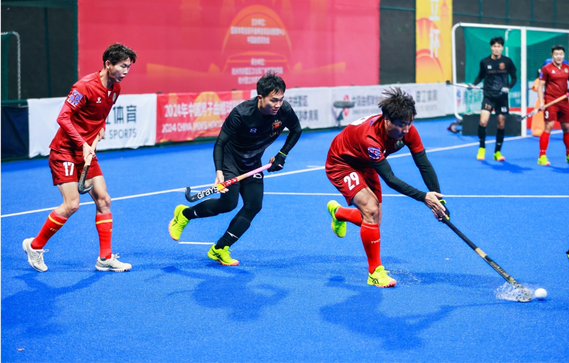 九游官网入口：内蒙古队夺得2024年全国男子曲棍球联赛冠军(图2)