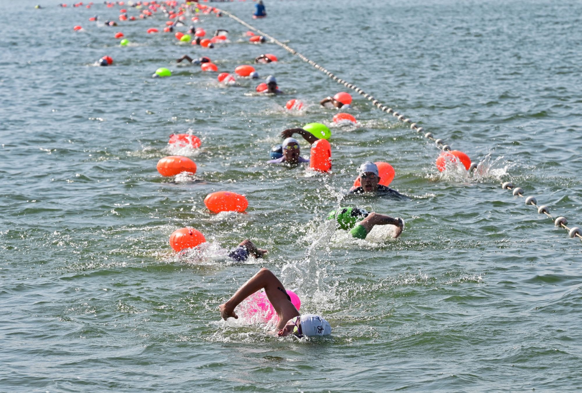 迎世运 办铁三 燃金堂|866名健儿齐聚金堂“东锦杯”2025中国・成渝双城铁人三项公开赛燃情开赛(图2)