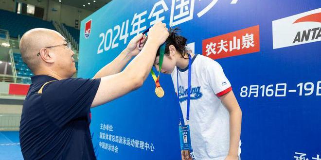 水中芭蕾 绽放青岛!2024年全国少儿花样游泳赛青岛开赛(图3)