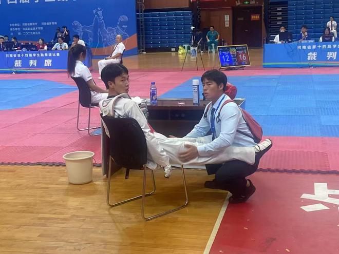 郑州财经学院学子在河南省第十四届学生跆拳道比赛中斩获6金5银9铜(图4)