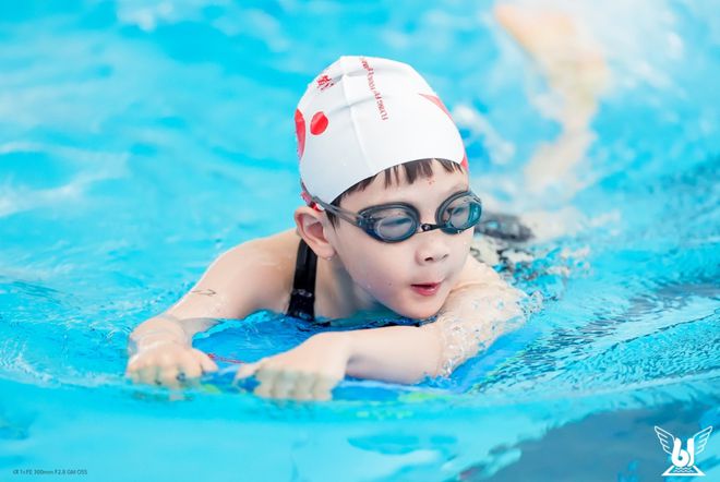 逐浪儿童节！第35届上海市“六一”娃娃游泳比赛来了(图5)