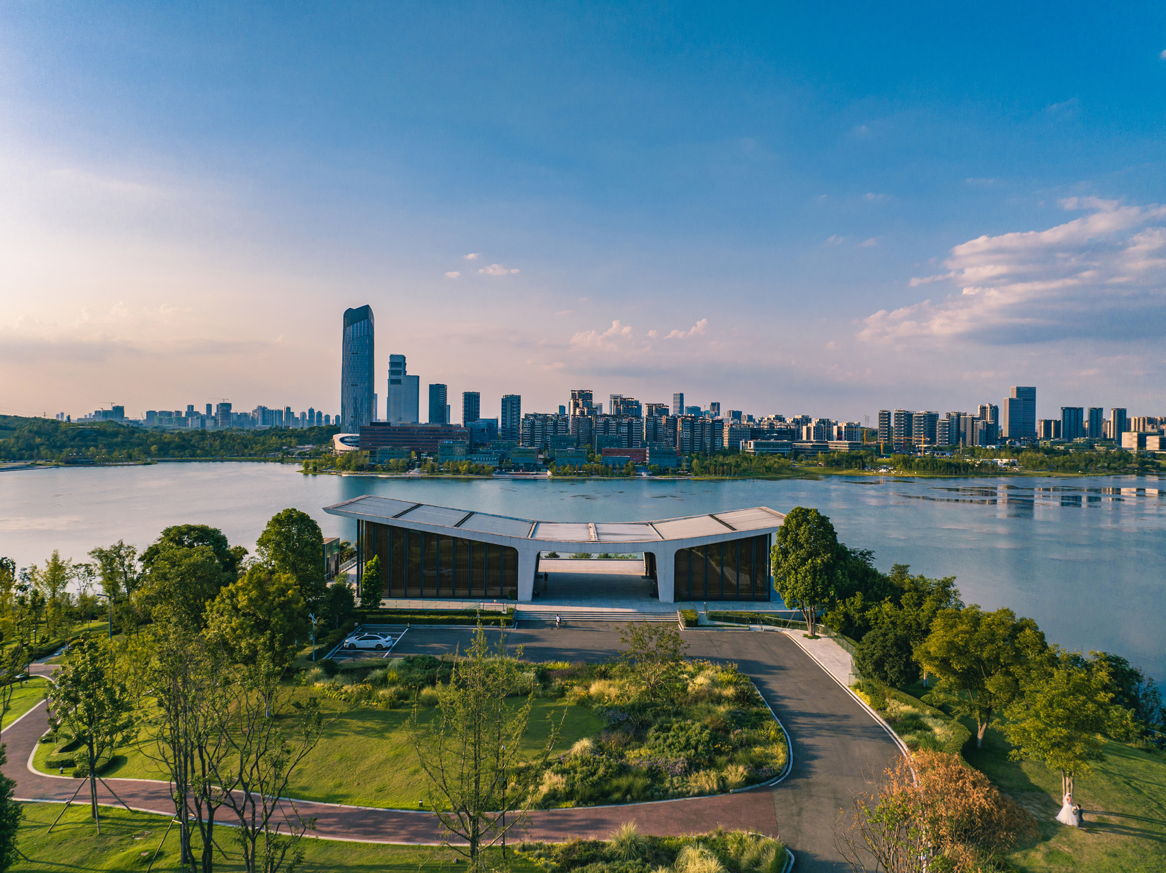 以自然之力恢复生态环境 以生态颜值激活经济价值 兴隆湖有片“水下森林”丨牢记嘱托 奋力打造两高地两基地一屏障(图2)