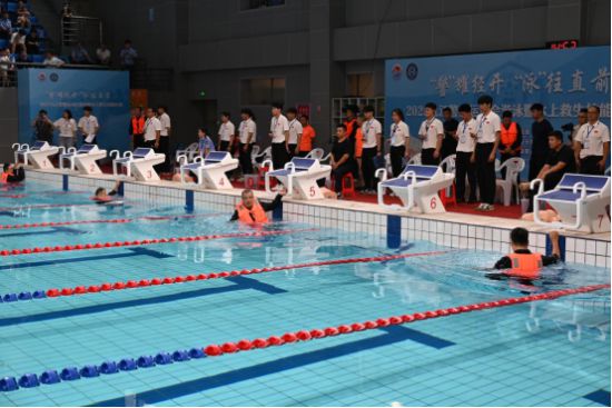 九游官网入口:2025年九江警察运动会游泳暨水上救生技能比赛圆满举行(图4)