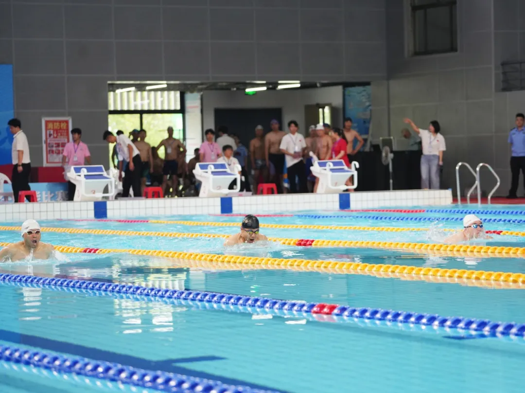 柴桑公安在九江警察运动会游泳暨水上救生技能比赛中一举夺魁(图2)