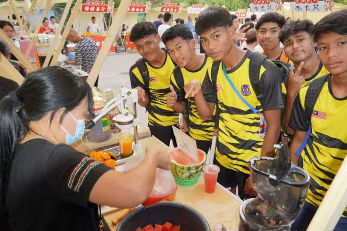 九游app：以赛兴城 U18曲棍球亚洲杯掀起达州通川消费热潮(图1)