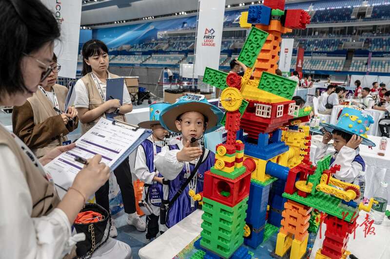 “机器人科创”嘉年华滑进“冰丝带”(图2)