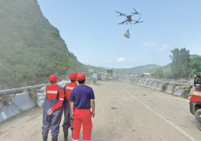 北京强降雨致136个村电力中断30人不幸遇难(图1)