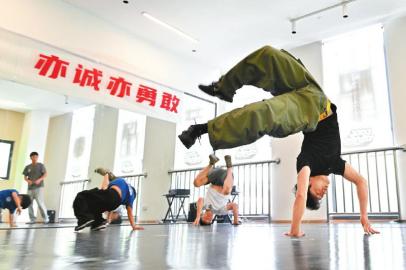 赛事之城激情共奏(图1)