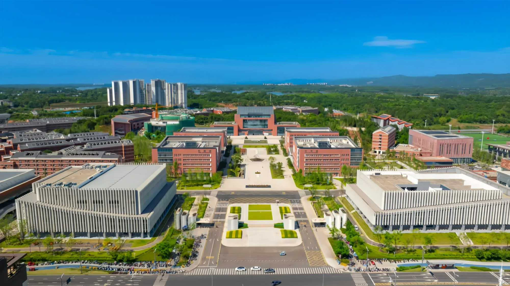 连破13项世界纪录 成都世运会成都体育学院游泳馆项目比赛顺利收官(图1)