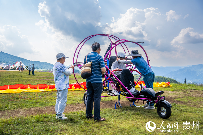 九游app：行进中国｜在清凉山水中“慢旅居”(图5)