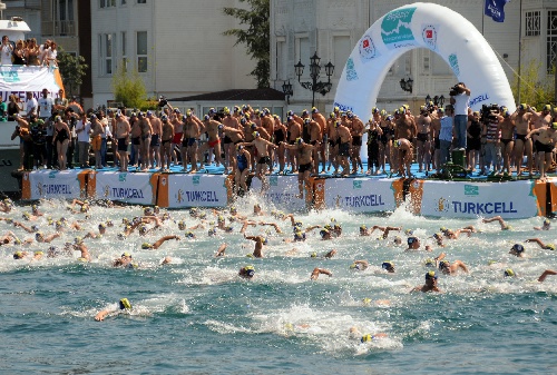 九游体育：桨板运动在宁波持续升温 背后藏着多少“流量密码”(图1)