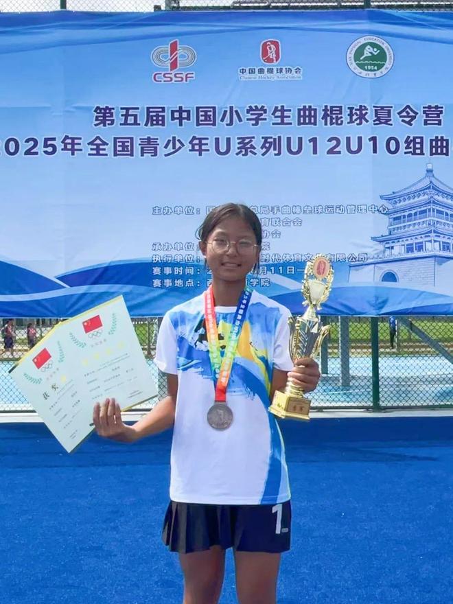 九游体育：致敬梅里斯这个女队！(图1)