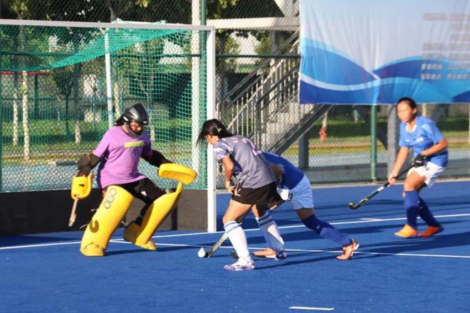 九游体育：致敬梅里斯这个女队！(图4)