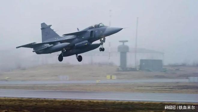 九游app：实锤！泰国最终没有购买中国歼10CE而选了瑞典战机有3个原因(图4)