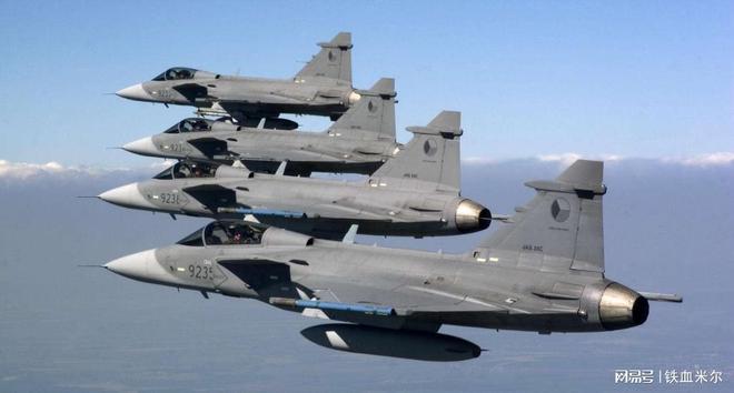 九游app：实锤！泰国最终没有购买中国歼10CE而选了瑞典战机有3个原因(图2)