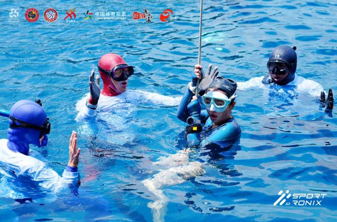 勇往直“潜” 屏息挑战40米极限深度 2025中国自由潜水全能公开赛开赛(图3)