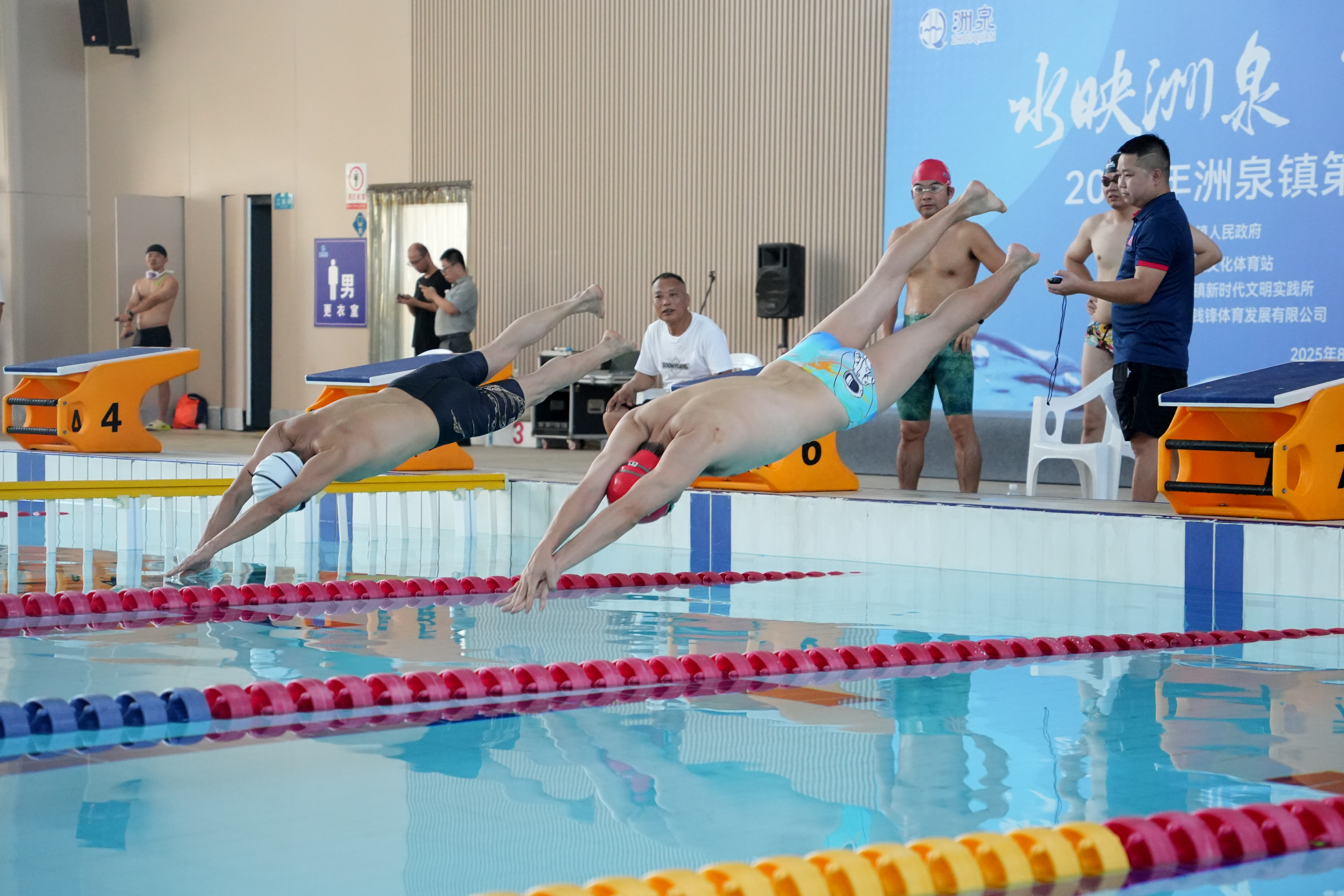 桐乡的他们在水中上演“速度与激情”！(图1)