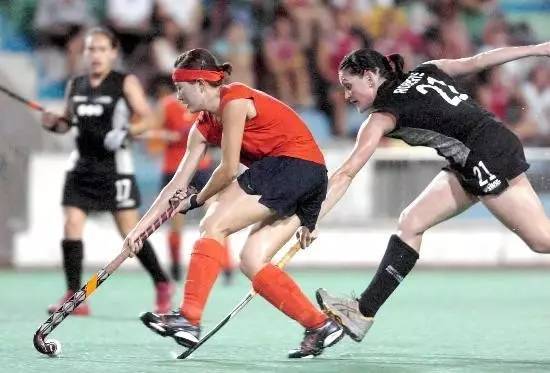 九游官网入口:中国青少年水下曲棍球登上国际舞台 —— 水曲北京俱乐部小将勇夺佳绩(图1)