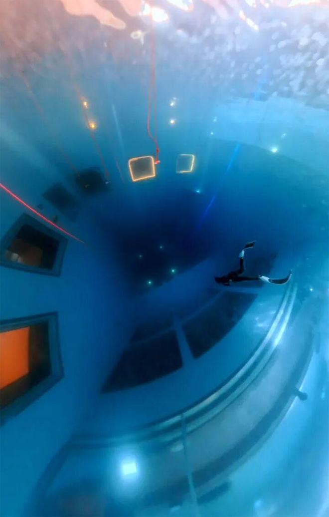 九游app:全国首个!42米深!昨天开玩!(图6)