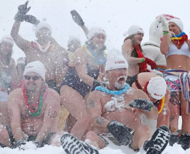 九游官网入口：2017年有种努力叫靠自己！有八件事一定不容错过！(图8)