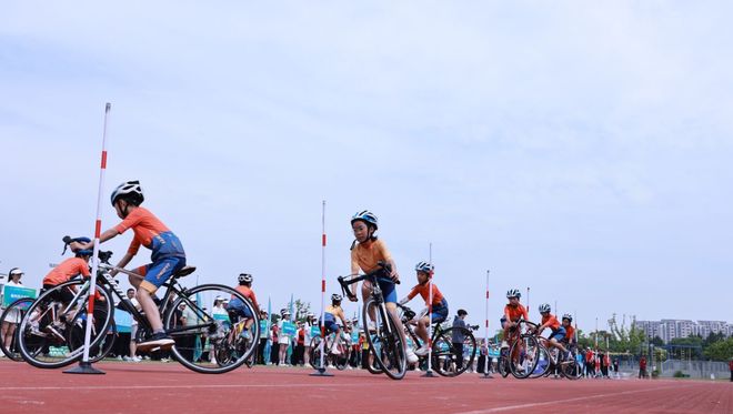 九游体育：在昆山这些学校都很有“品”！(图7)