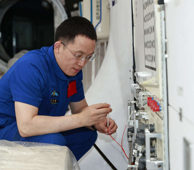 航天员张洪章：做国家需要的事做国家需要的人(图1)