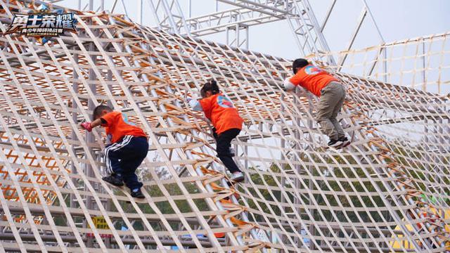 九游体育:路亚钓、障碍赛、足球赛三大赛事轮番“登陆”长兴岛郊野公园金秋好天气快去感受生态运动(图3)