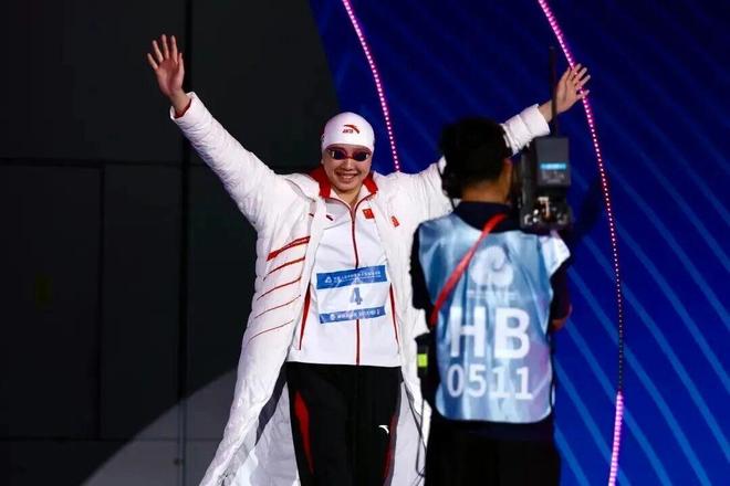 九游官网入口:游泳比赛里原来真的可以用狗刨?!(图2)