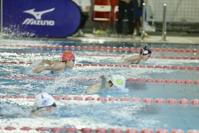 “中国体育彩票杯”2025年北京市体育传统项目学校游泳比赛举行(图6)