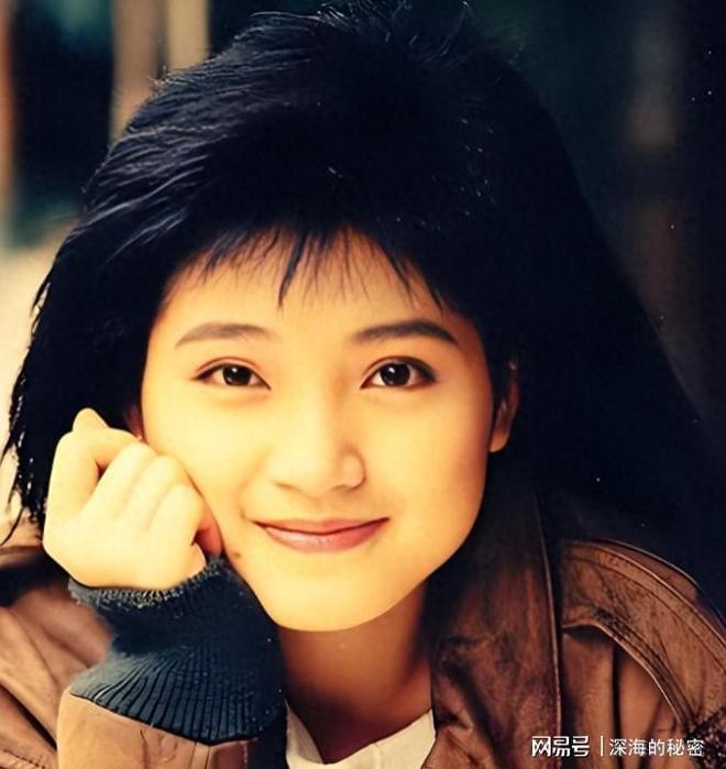 九游app:她58岁仍是干净之身至今没谈过恋爱除非是最爱不然不会献身(图3)