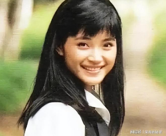 九游app:她58岁仍是干净之身至今没谈过恋爱除非是最爱不然不会献身(图6)