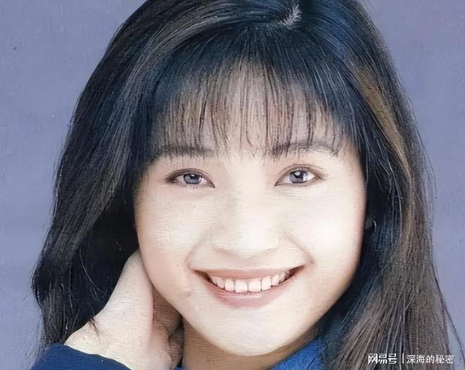 九游app:她58岁仍是干净之身至今没谈过恋爱除非是最爱不然不会献身(图13)