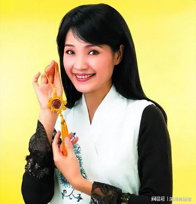 九游app:她58岁仍是干净之身至今没谈过恋爱除非是最爱不然不会献身(图39)