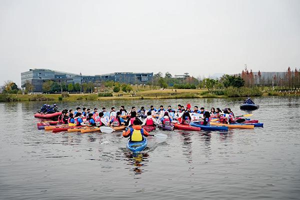 九游app:2025“明月湖杯”重庆市青少年皮划艇公开赛落幕(图4)