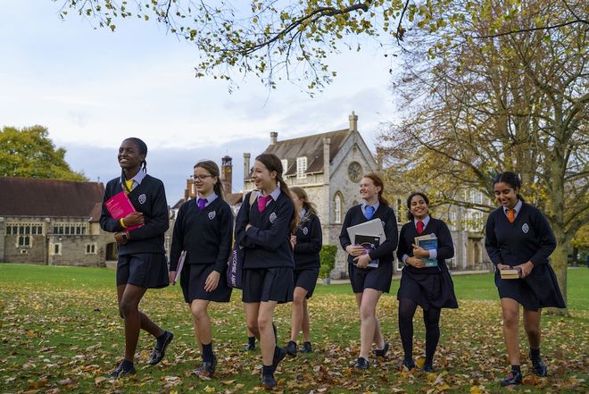 牛剑录取率高达30%被誉为女子“伊顿”这所英国女校有多硬核(图4)