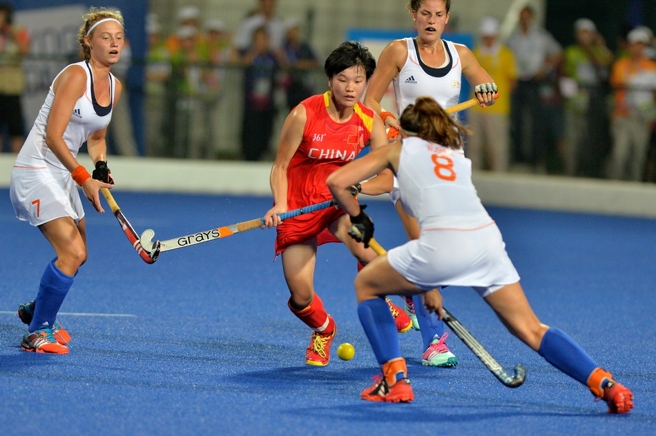 惊:男子打捞河中高尔夫球 被判盗窃处刑3年(图1)