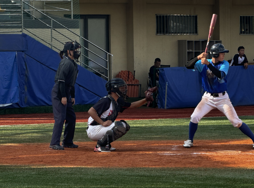 九游体育:济南大学城实验高级中学学生获省棒球锦标赛亚军(图2)