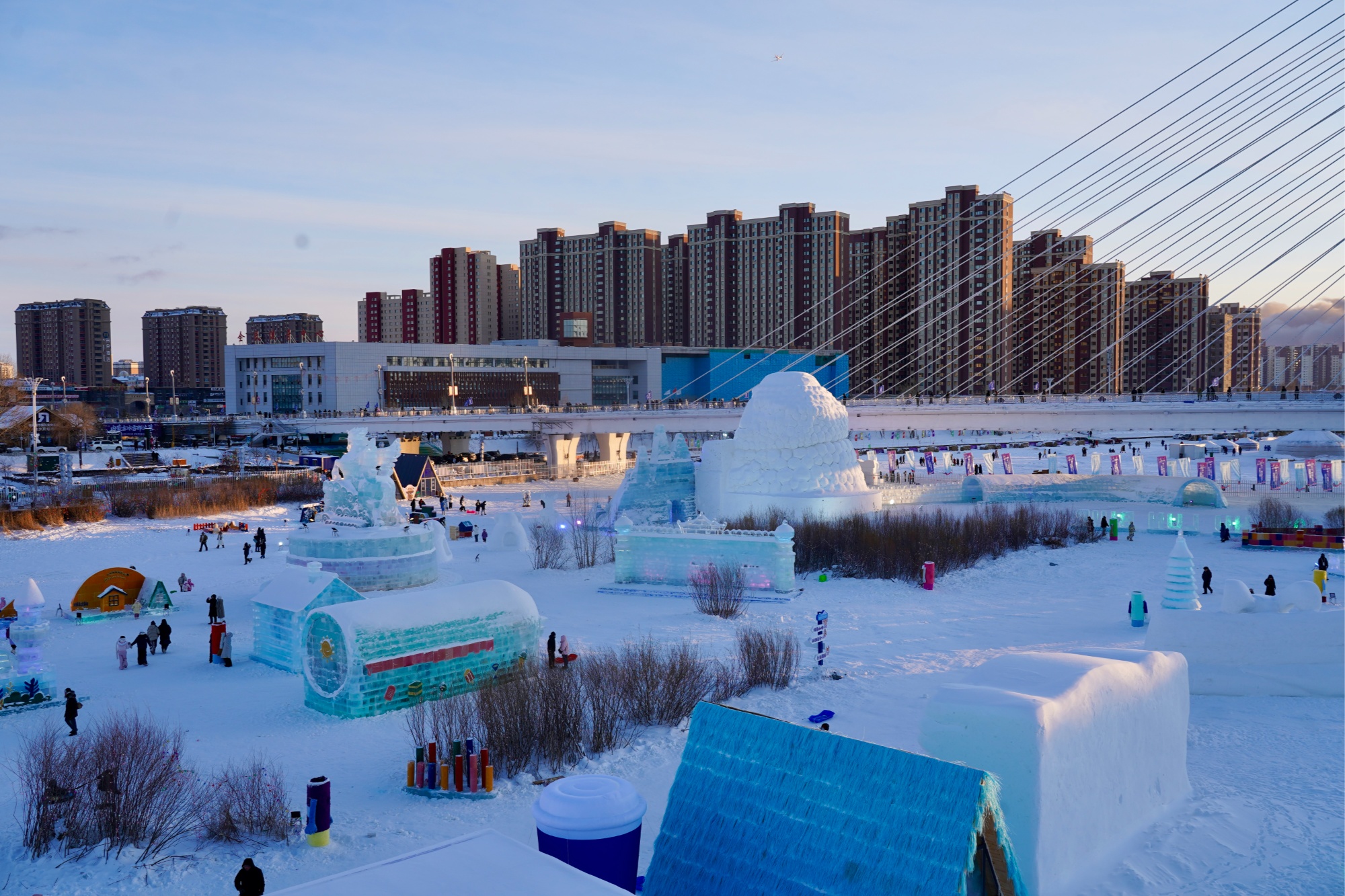 冰雪那达慕启幕 内蒙古冬季文旅持续“上新”(图4)