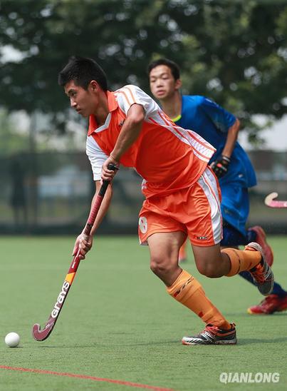 九游app：剪纸加旗袍：一群乐至人如何登上央视春晚(图1)