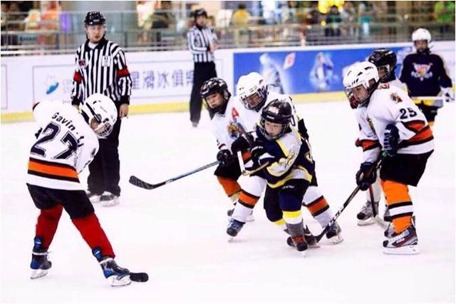 讲讲合肥徽尚化妆培训费用看看职业技能培训学校实习机会和制度(图1)