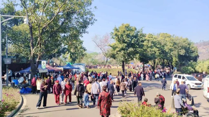 攀枝花西区：假日经济“马”力十足(图1)