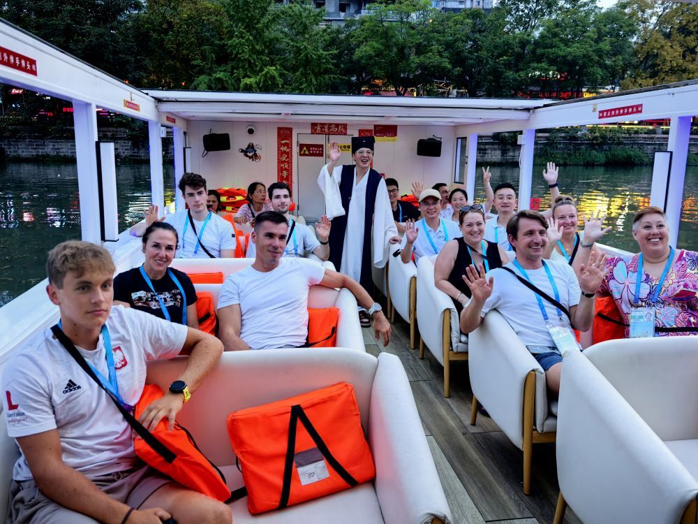 世运选手在成都感受中国文化魅力与城市活力(图1)