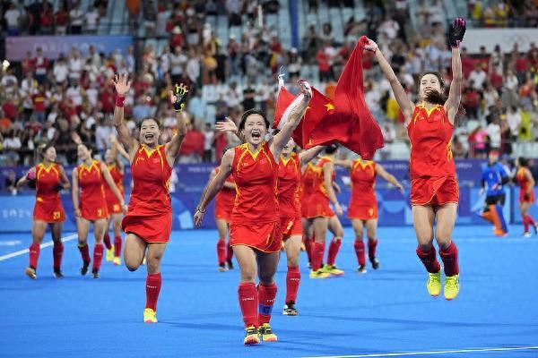 九游官网入口：聚焦 门将神奇三连扑 中国女曲时隔16年再进决赛(图1)