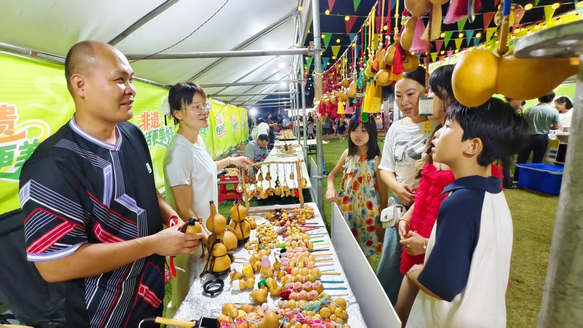潮起资江畔弦动天子湖——“龙腾宝庆・乐动邵阳”邵阳市龙舟大赛成果展示暨龙舟文化草坪音乐会在县天子湖国家湿地公园举行(图4)