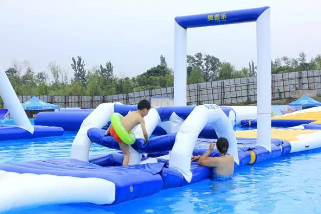 九游官网入口：生活新算法｜百年跑道变身城市客厅昆明巫家坝再“起飞”(图1)